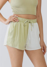 Load image into Gallery viewer, Zara Two-Toned Shorts
