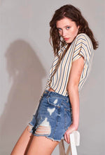 Load image into Gallery viewer, High Waisted Front Zip Distressed Denim
