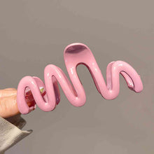 Load image into Gallery viewer, Resin Wave Hair Claw Clip
