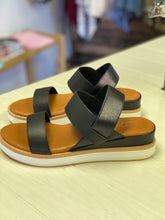 Load image into Gallery viewer, Black strap sandal
